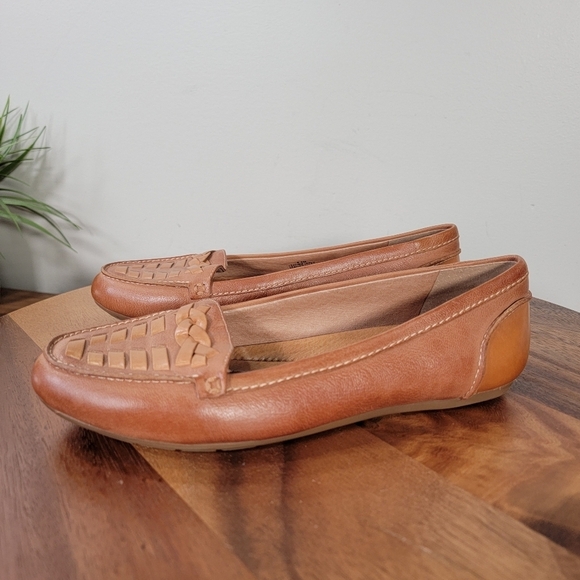 Nurture Women's Tan Leather Loafers Size 6.5 Almond Toe Comfy Basics Neutrals - Picture 10 of 17